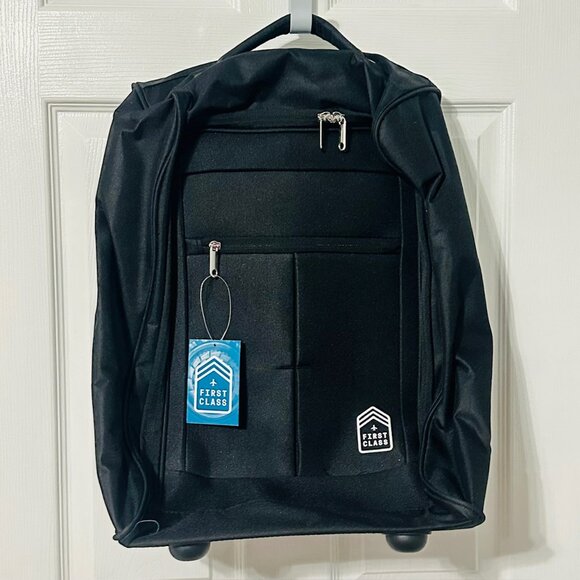 First Class 20" Upright Rolling Carry On Bag - Picture 1 of 5